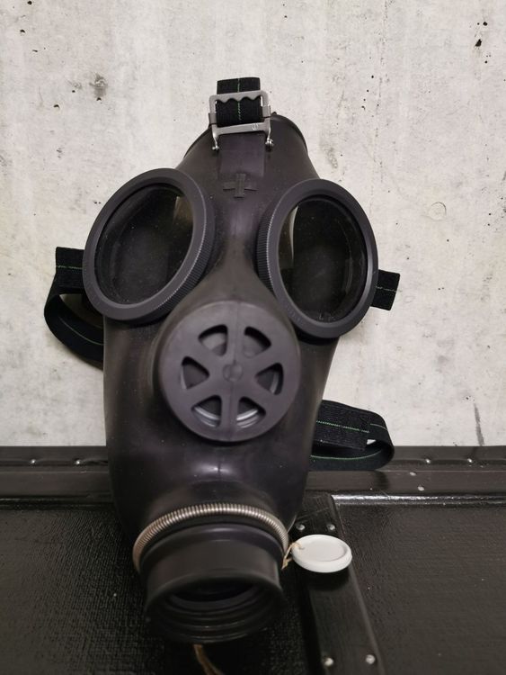 Masque a gaz armée suisse