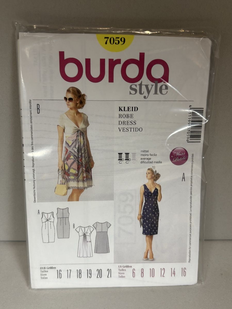Cartamodelli: Patron Robe Burda 7059 Neuf – Nuovo (secondo la descrizione) da Vessy venduto da _Callidus_