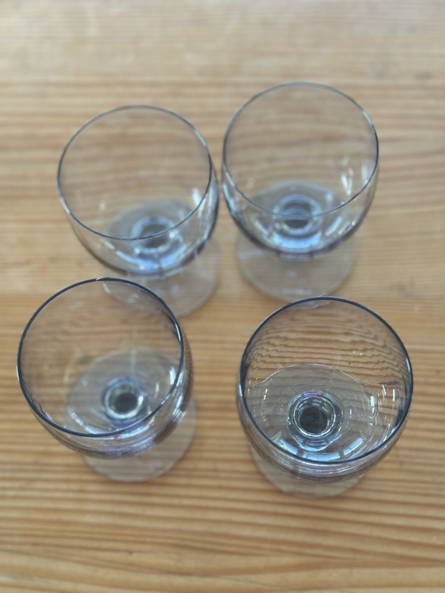 Gläser: 4 Weinglaeser Rauchglas geflammt gute Erhaltung 13cm – Gebraucht aus Lanzenhäusern von Galaa 3