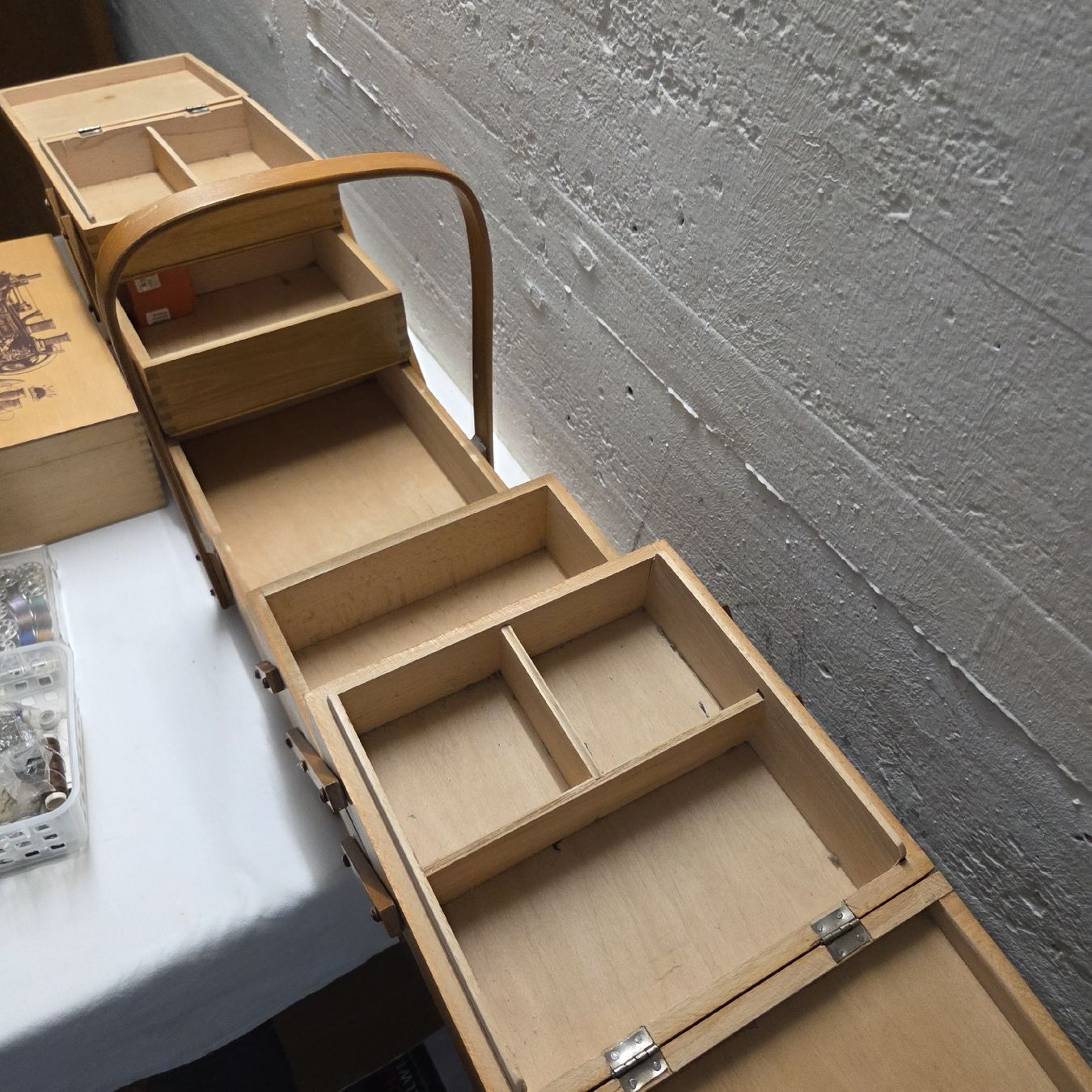 Altro per la casa: Nähkorb Holz mit Zubehör – Usato da Stans venduto da Ducati16 3