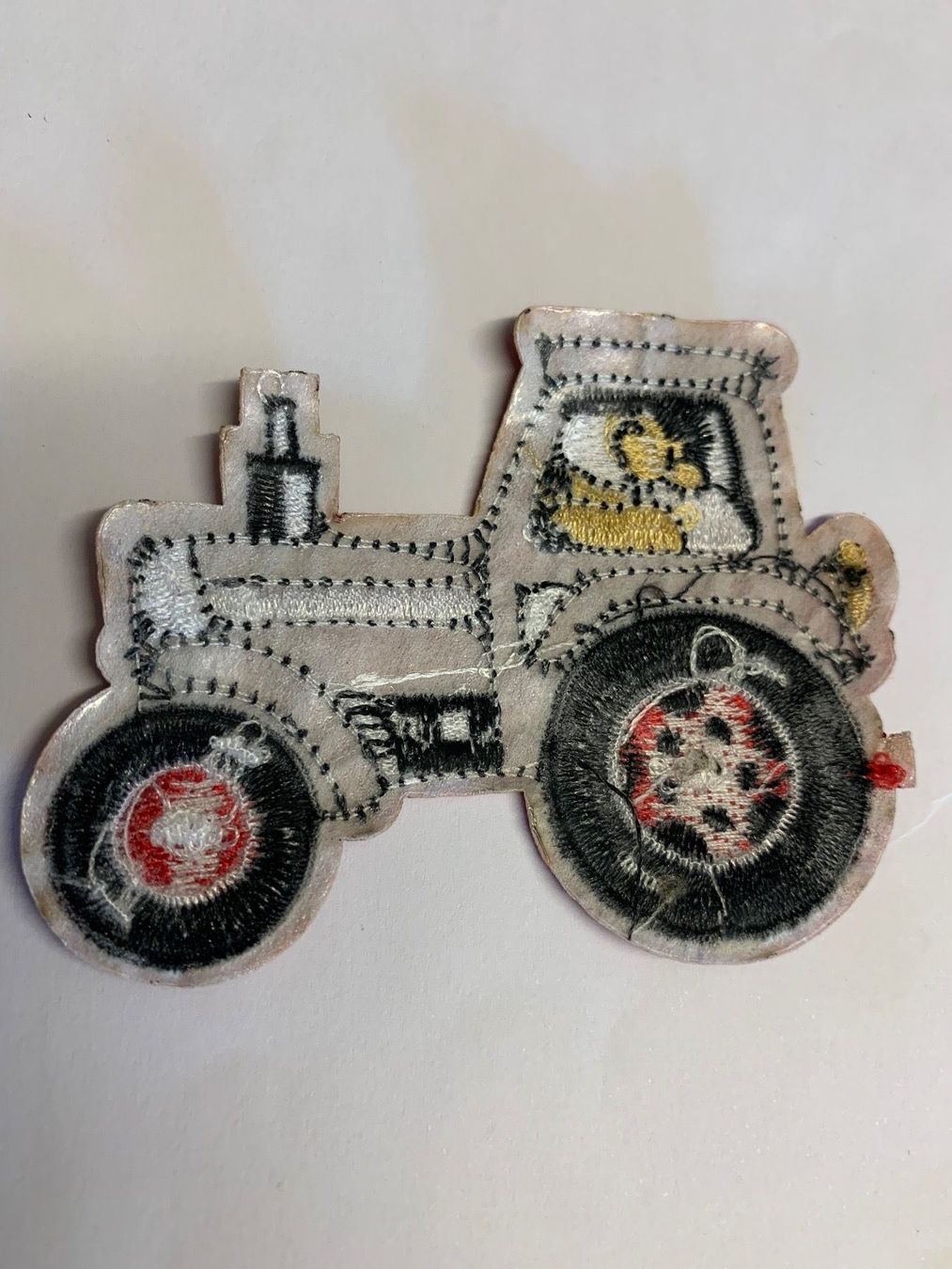 Altro in  Abbigliamento & Accessori: Roter Traktor Badges / Aufnäher – Nuovo e nell'imballaggio originale da Ostermundigen venduto da Mcone 2