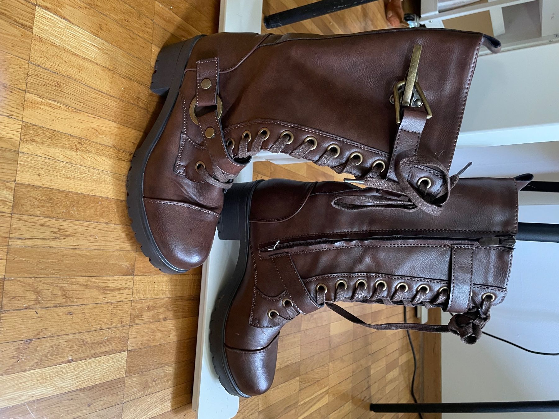 Scarpe da donna: Stiefel Kunstleder – Usato da Basel venduto da hel_rf5y
