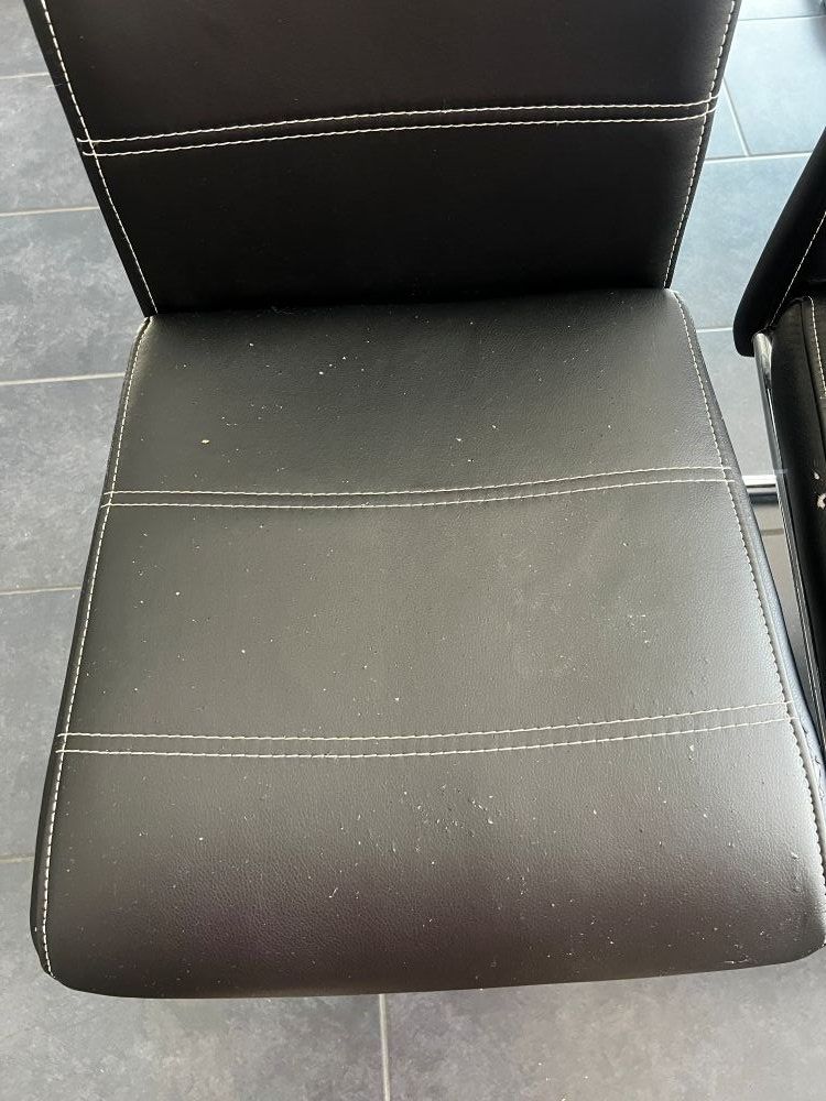 Stühle: Chaises de salle à manger – Gebraucht aus Lamboing von lepompier 1