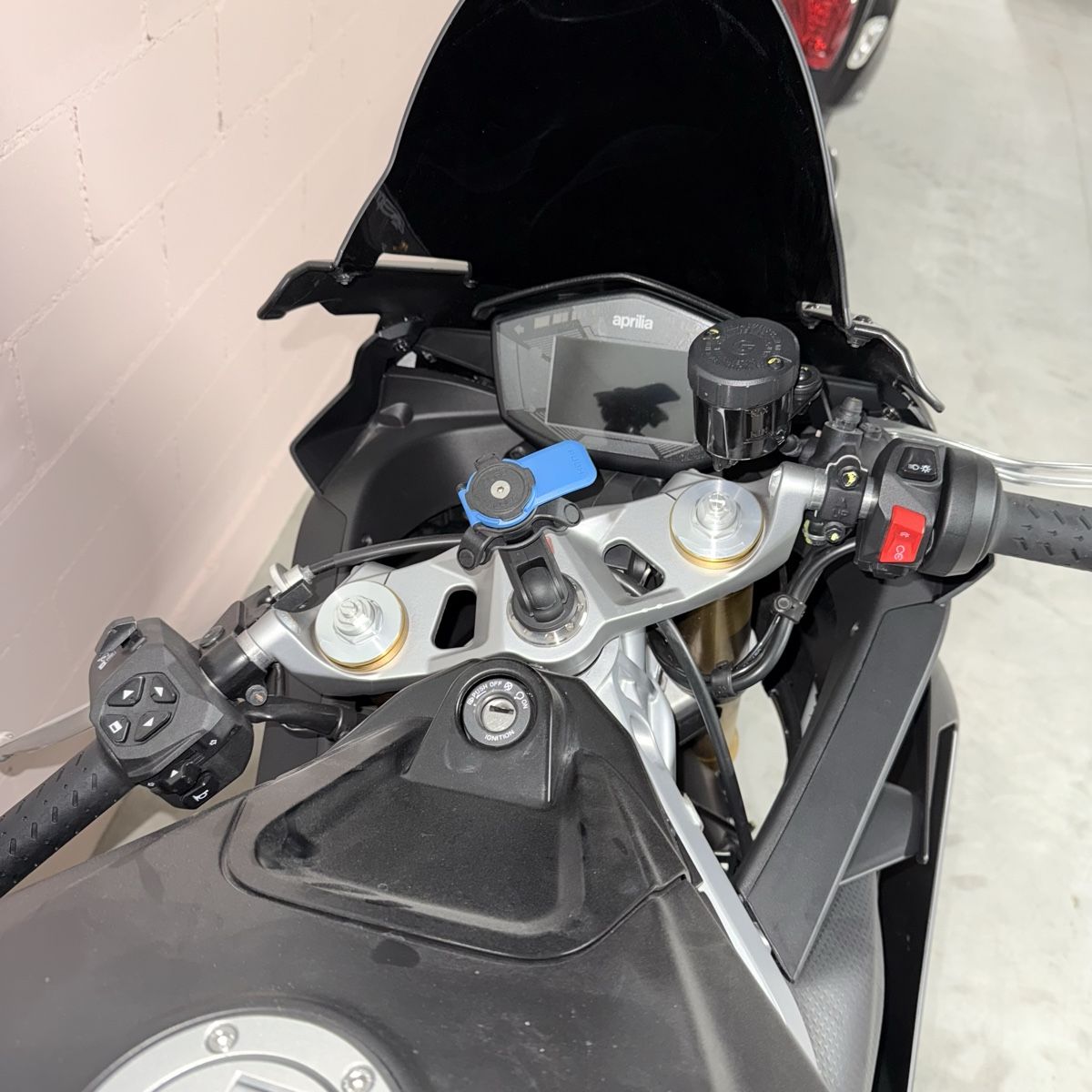 Aprilia Strada: Aprilia RS660 all Black 35/70kw – Usato da Zürich venduto da CS1097 4