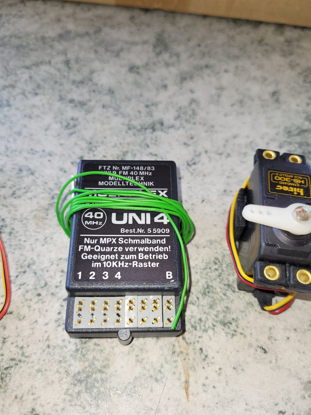 Multiplex RC Modellbau: Multiplex Fernsteuerungsset, 40 Mhz. – Defekt aus Winterthur von testi67 7