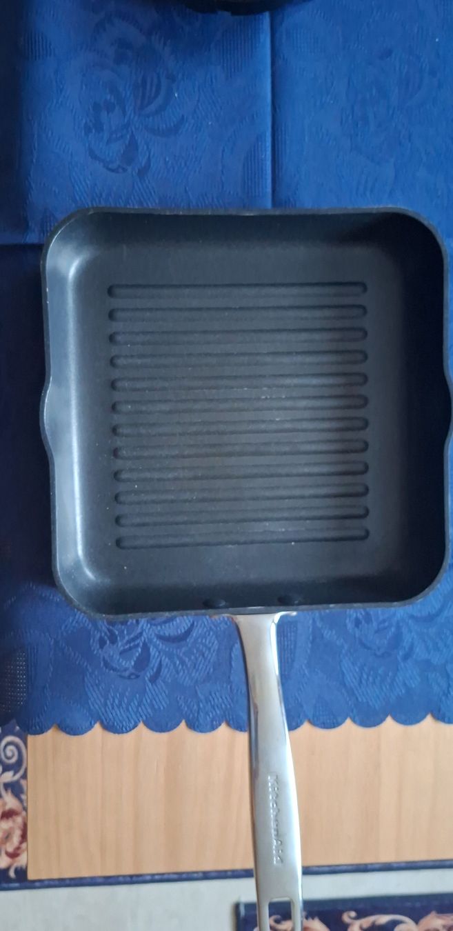 Poêles:  Grillpfanne – D'occasion à Marbach LU par antanarivo