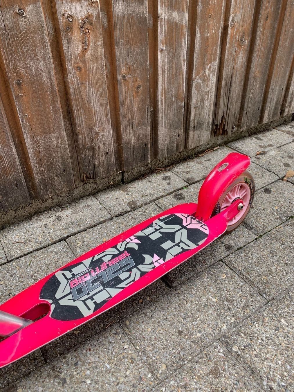 Veicoli per bambini: Scooter Pink – Usato da Wahlen b. Laufen venduto da Schneewytli 3