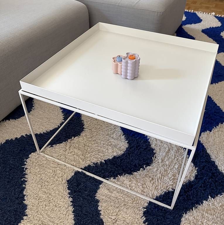 Hay Tische: HAY Tray Table 60x60 cm | Weiss – Gebraucht aus Baden von cescawal 1