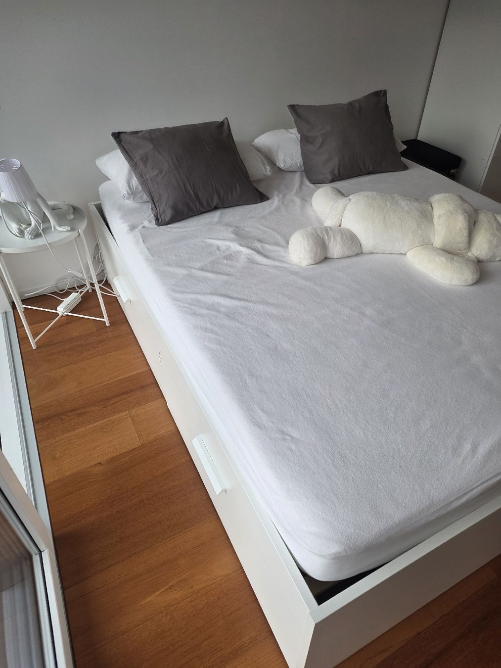 Ikea Letti: Bed Frame White with Storage Drawers Queen Size Used  – Usato da Canobbio venduto da Matteo27 1