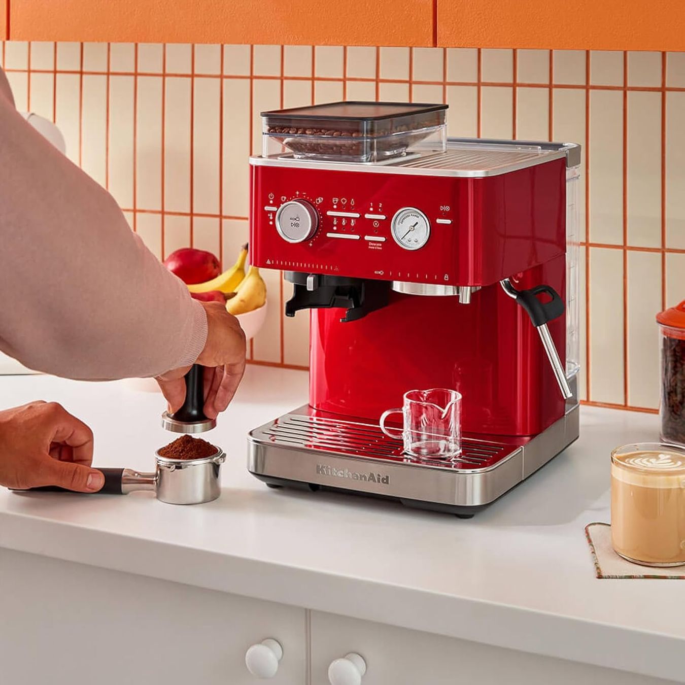 Kitchenaid Macchine per caffè & Macchine per espresso: KitchenAid Halbautomatische Espressomaschine mit Mahlwerk – Nuovo (secondo la descrizione) da Kägiswil venduto da nick333 5