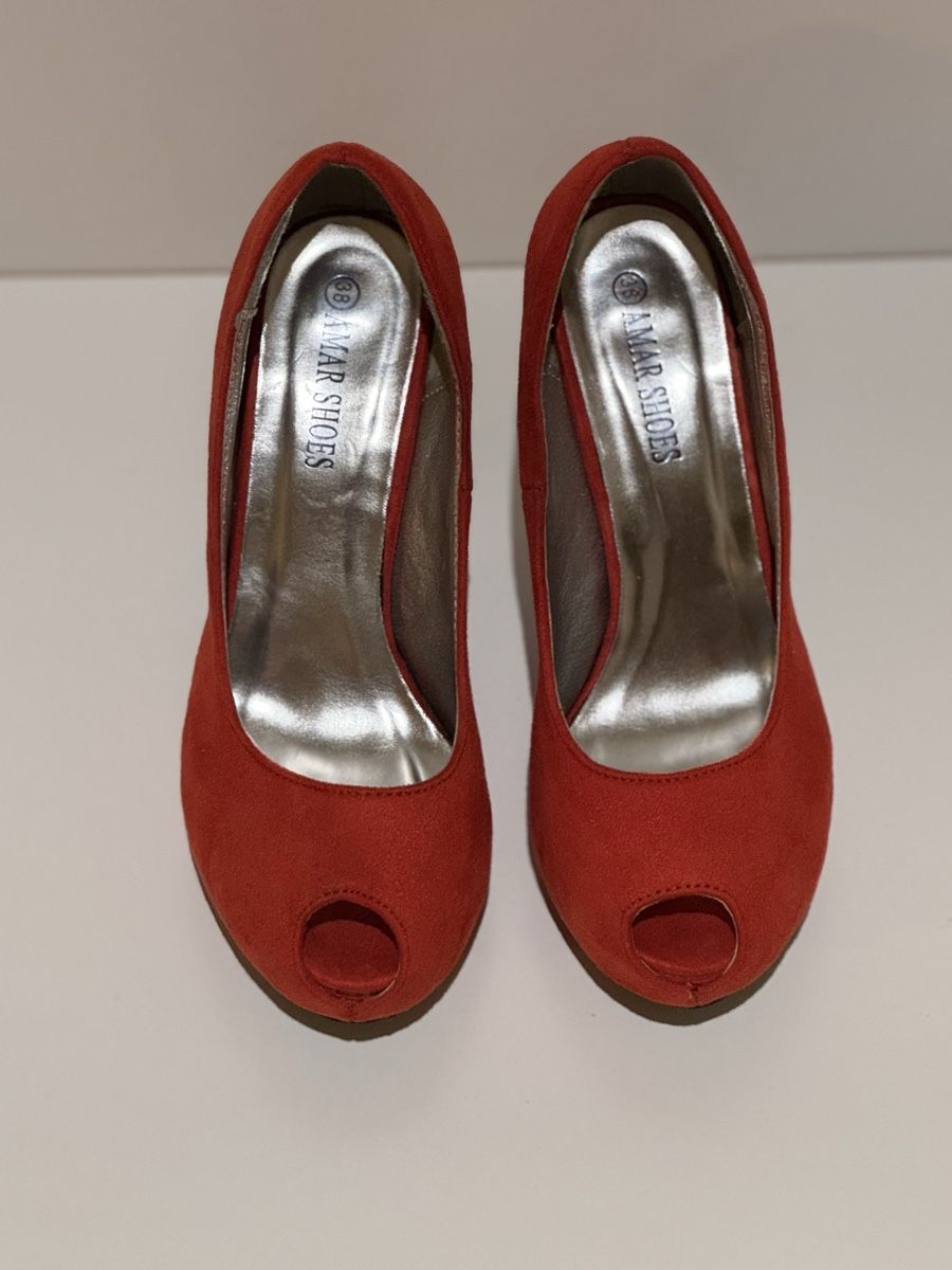 Damenschuhe: Rote Plateauschuhe, Wildlederoptik – Gebraucht aus Glattpark von Kleider_shop
