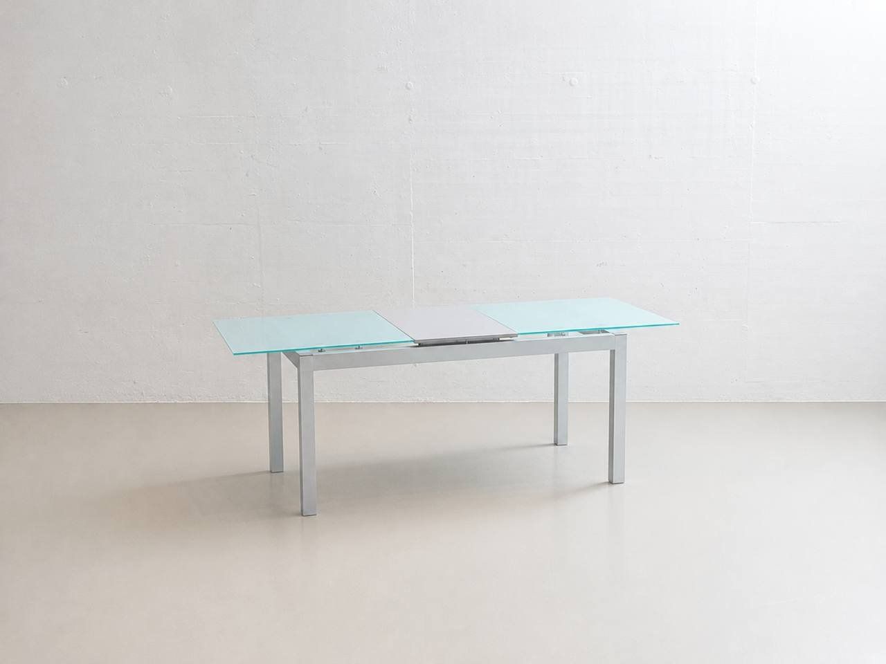 Tavoli: Moderner Glastisch mit Aluminiumgestell, 2000er Jahre – Usato da Zürich venduto da LeMoege 4