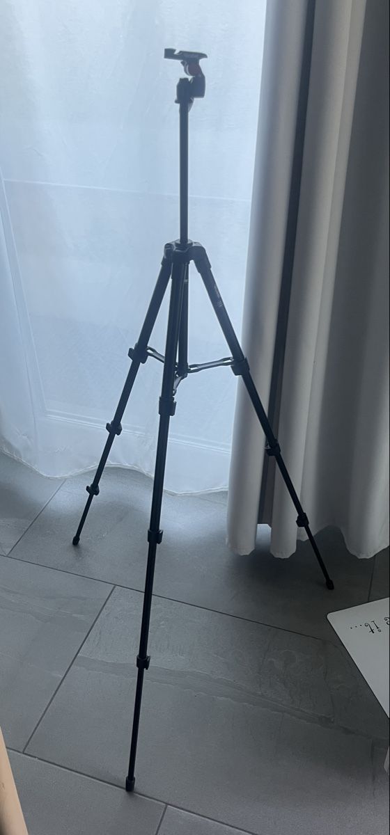 Rollei Stative & Stativköpfe: Trépied Rollei compact – Neu (gemäss Beschreibung) aus Corpataux von leajsl