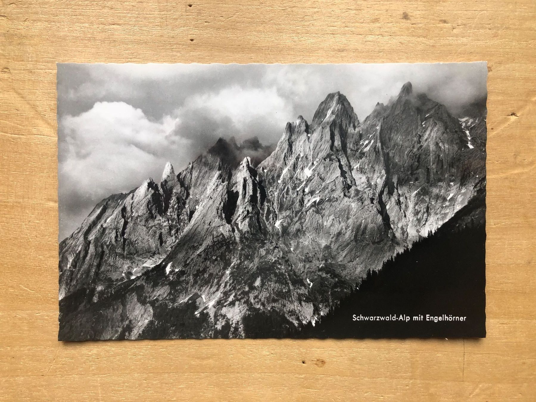 Cartoline postali: Schwarzwald-Alp mit Engelhörner – Usato da Neuchâtel venduto da Atahuallpa