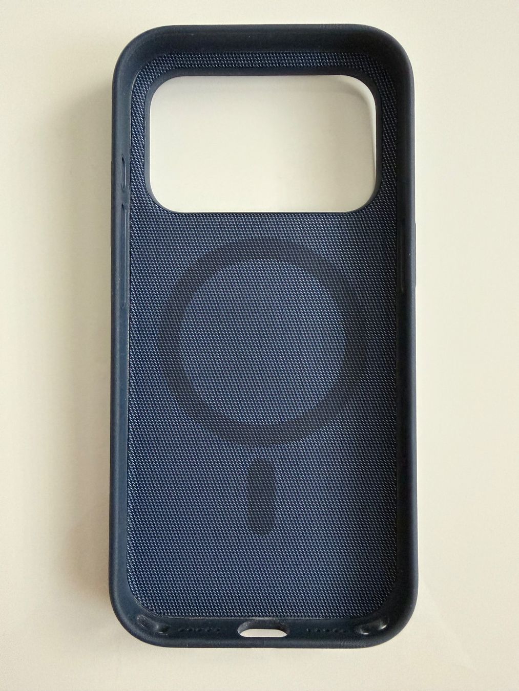 Apple Cover & Protezioni schermo: TechWoven Case iPhone 17 pro Blau – Usato da Möhlin venduto da SabrinaRK86 1