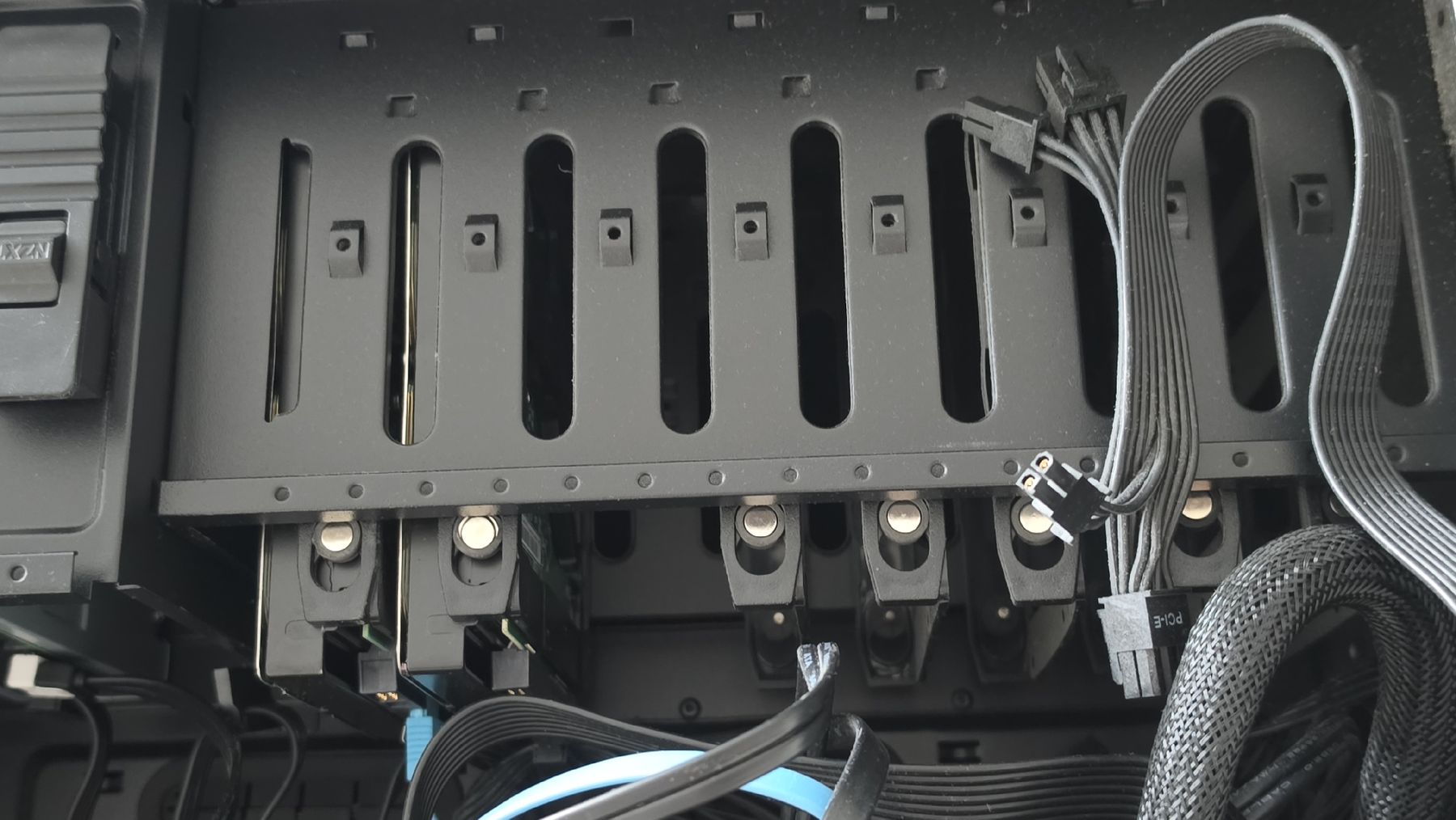 Asus PCs: Ordinateur pour bricoleur – Gebraucht aus Romanel-s-Lausanne von Guiguidu10-40 9