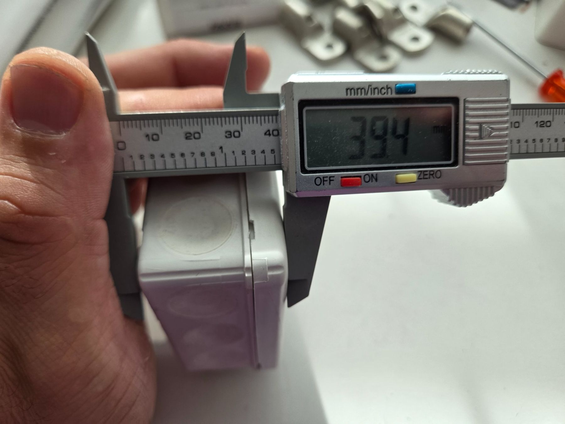 Alimentazione elettrica: ABB, Abzweigdose 80 x 80 x 40 – Usato da Zürich venduto da eymen20 9