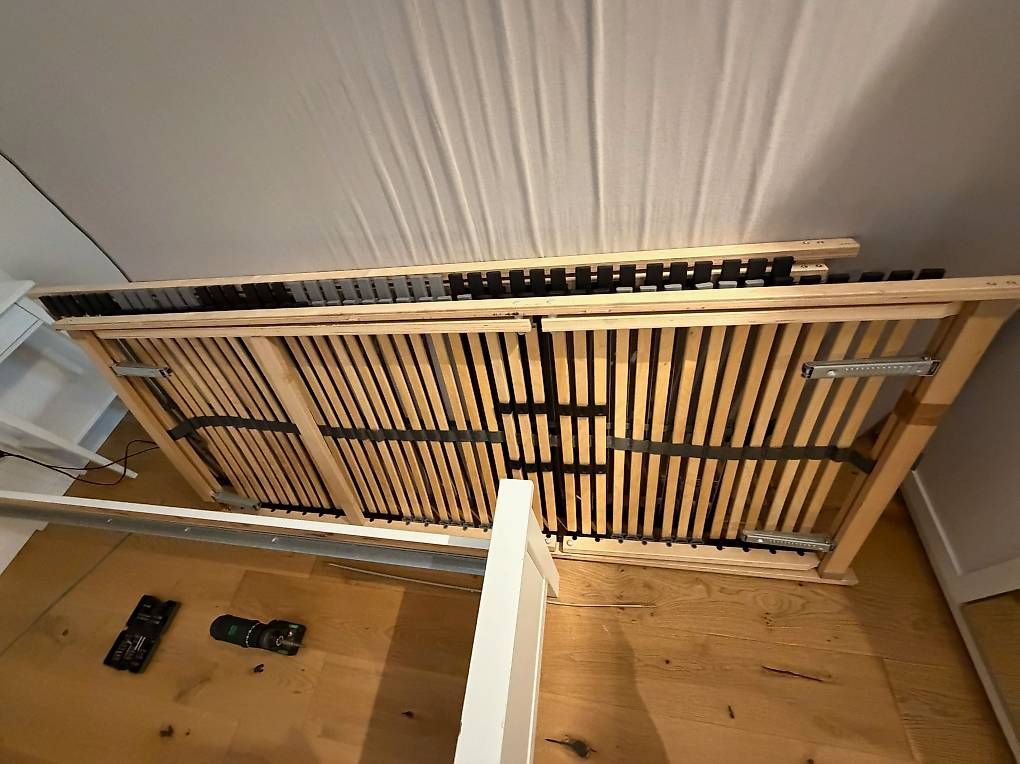 Ikea Lits: Letto IKEA 160x200 + Base regolabile – D'occasion à Lodrino par davidlopez 1