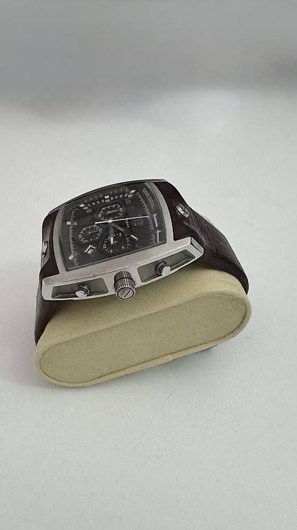 Orologi: Diesel Chronograph (10 Bar) – Usato da Stans venduto da Lumi216 4