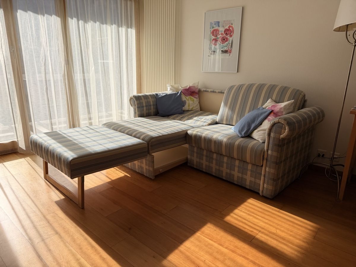 Sofas: Sofa Bed with Striped Pattern, Extendable, Used Condition – Gebraucht aus Kandersteg von ben_jp6l 3