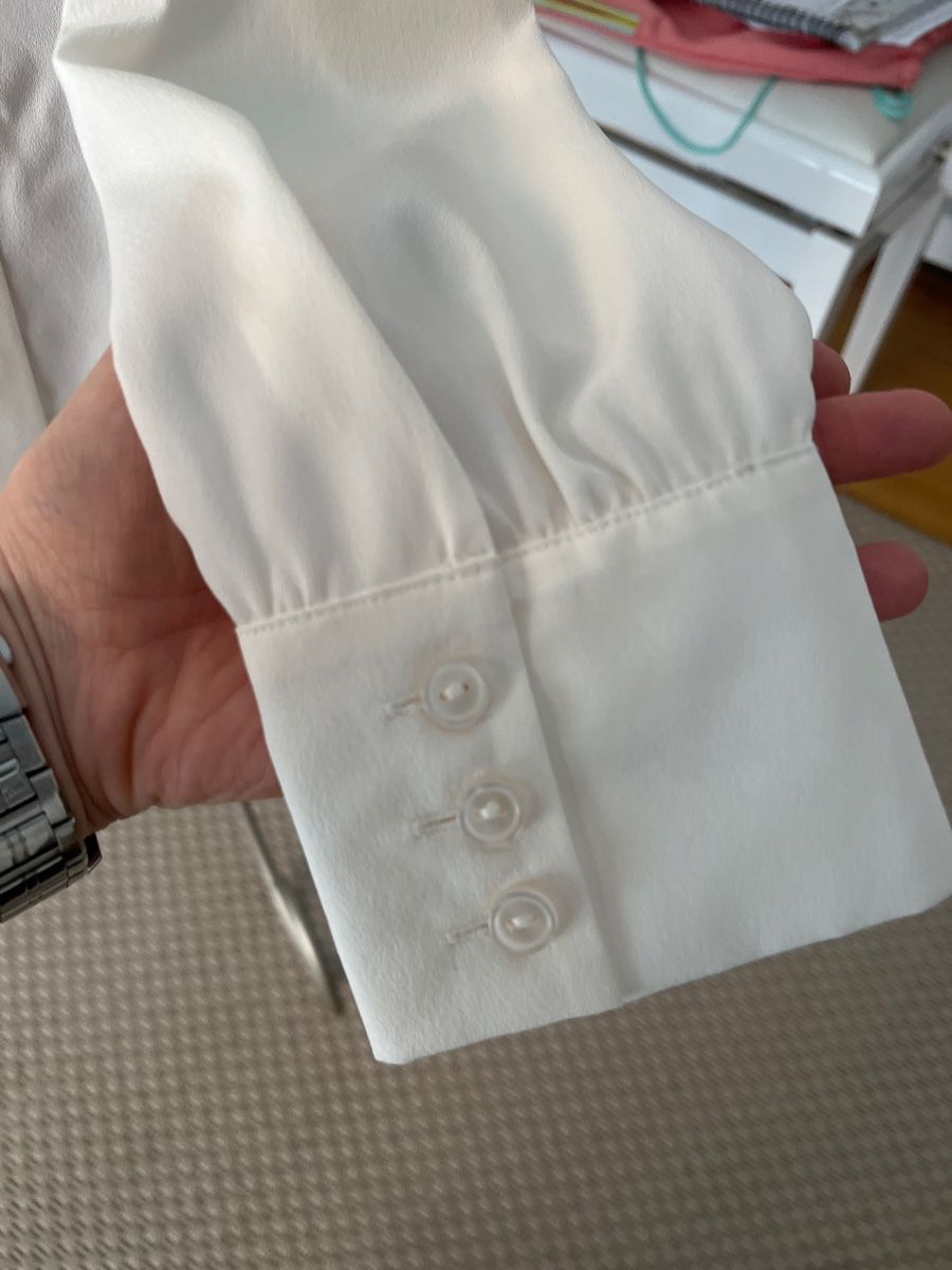Blusen: Elegante Bluse in Creme, Sixth Sense, 44 – Gebraucht aus Solothurn von Bobesch08 3