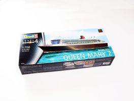 Passagierschiff Queen Mary 2 - 1:700 von Revell