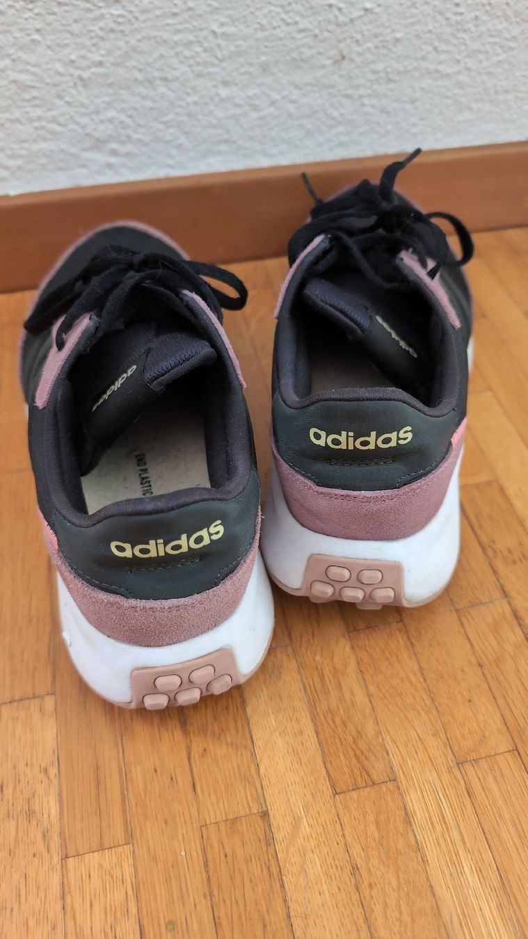 Adidas Scarpe da donna: Adidas Grösse 39 – Usato da Nänikon venduto da emmalagom 1