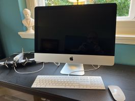 iMac 21.5" Retina 4K (2019) – i7 6-Core, 32 GB RAM, Radeon P