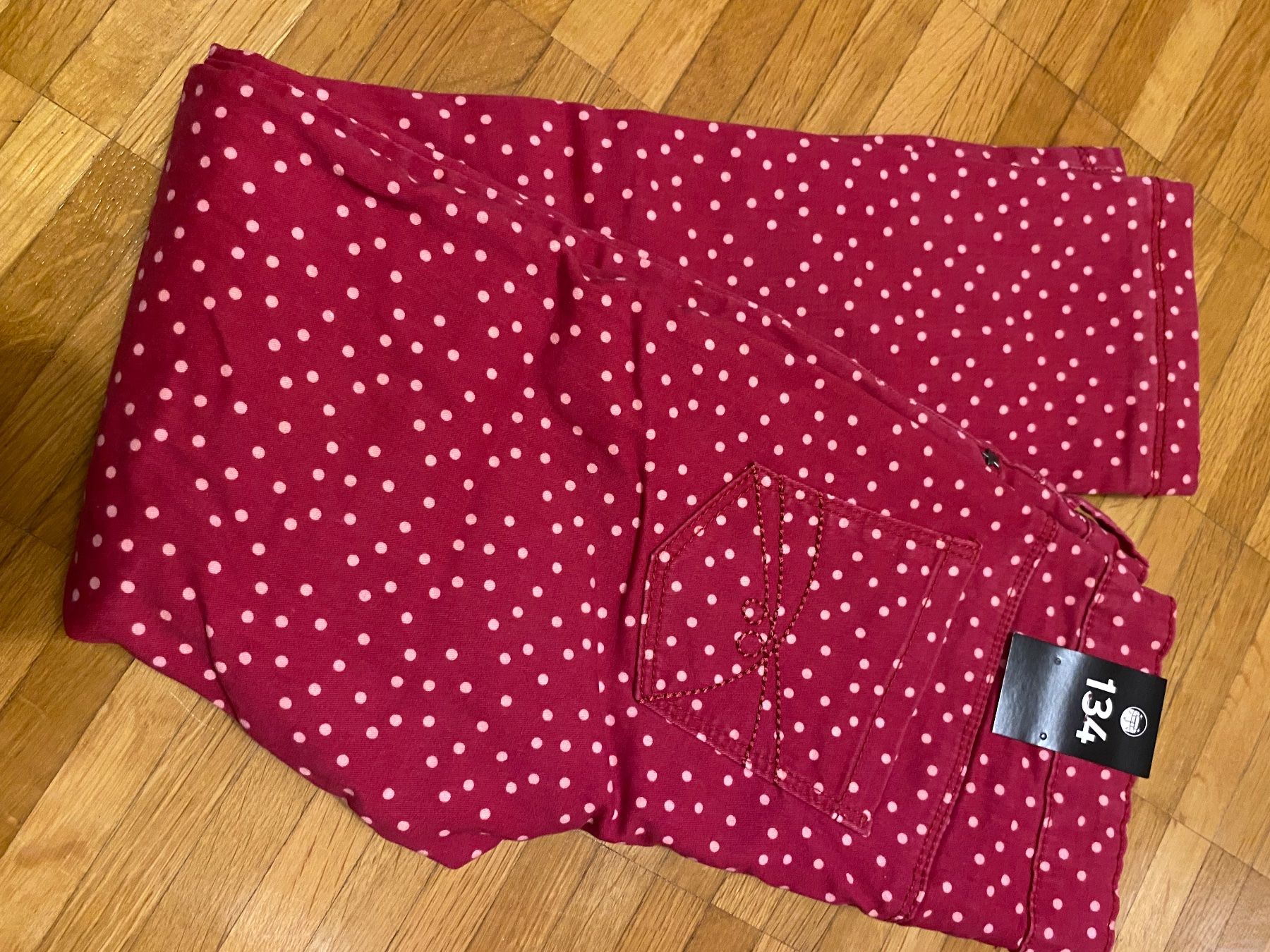 Hosen: Pantalon fille – Gebraucht aus Basel von OK2010 2