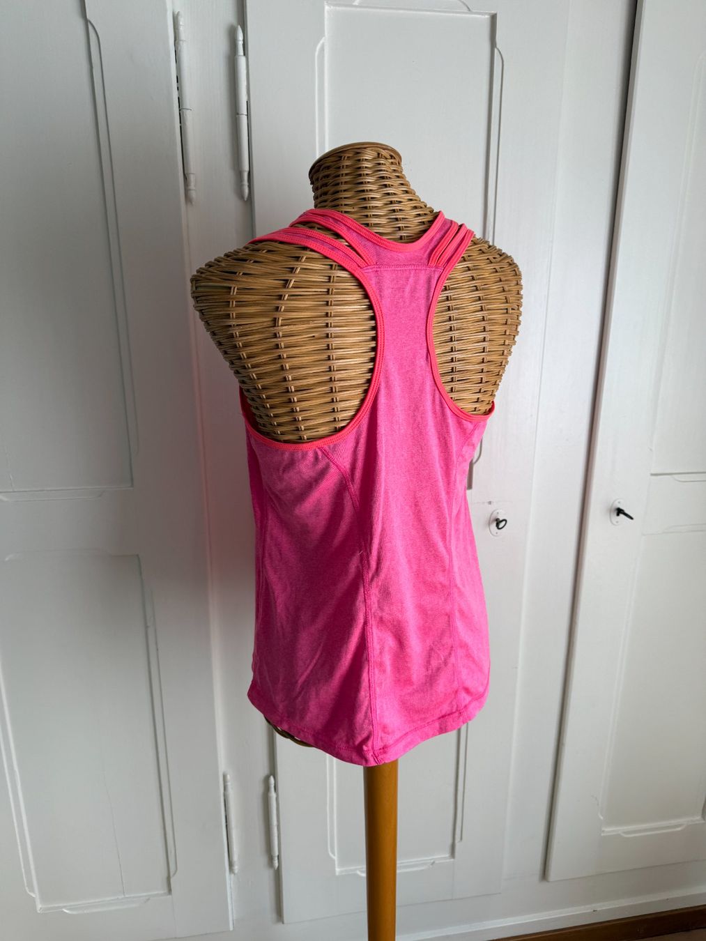 Top: Sport Top pink M – Usato da Zürich venduto da Diazaio 2