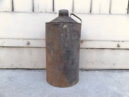 alter Kanister aus Blech Rost Beulen Blechkanister Bidon