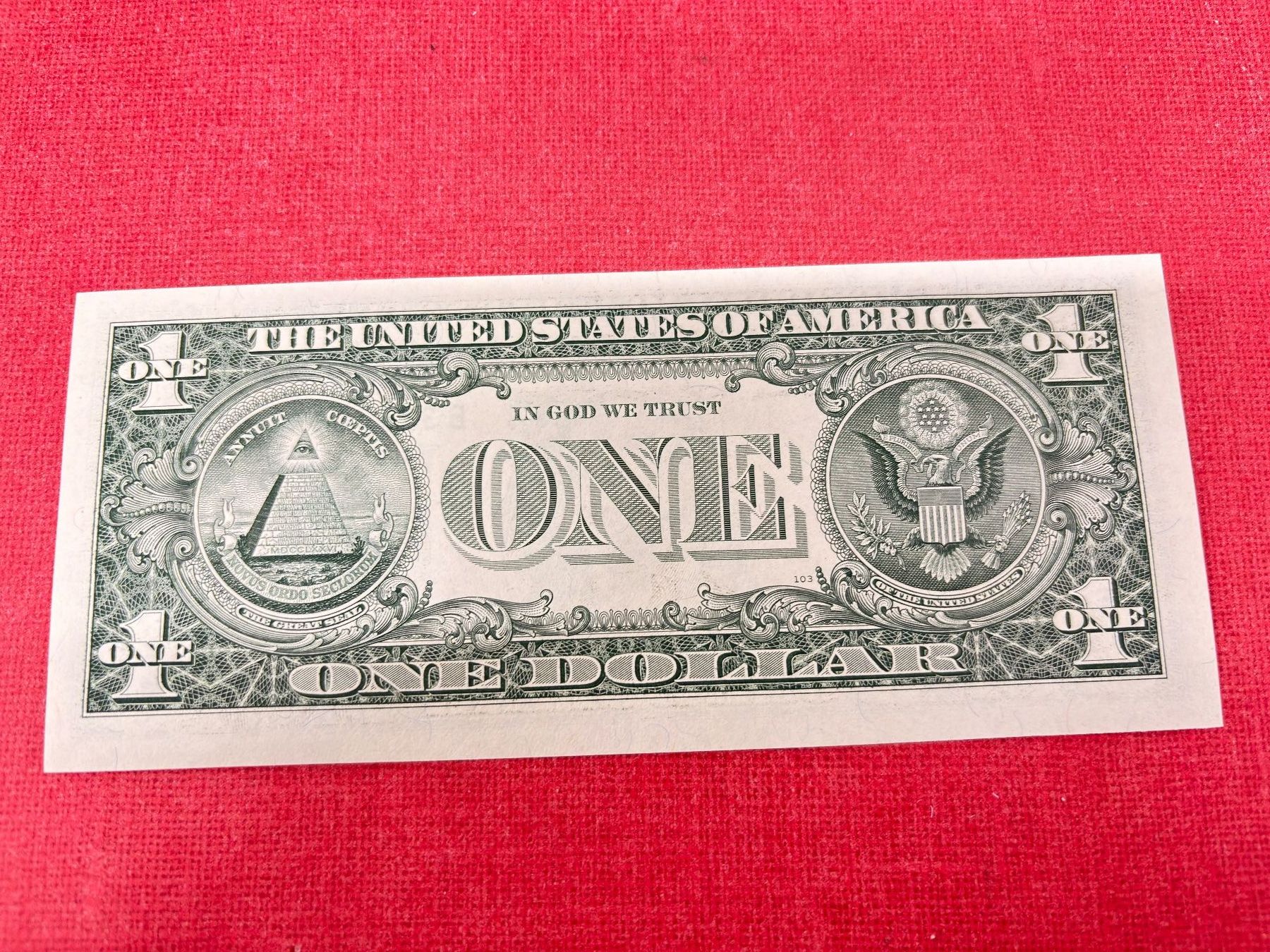 Billets de banque: ONE DOLLAR OF AMERICA – Neuf (Voir description) à Ormalingen par digital09 1
