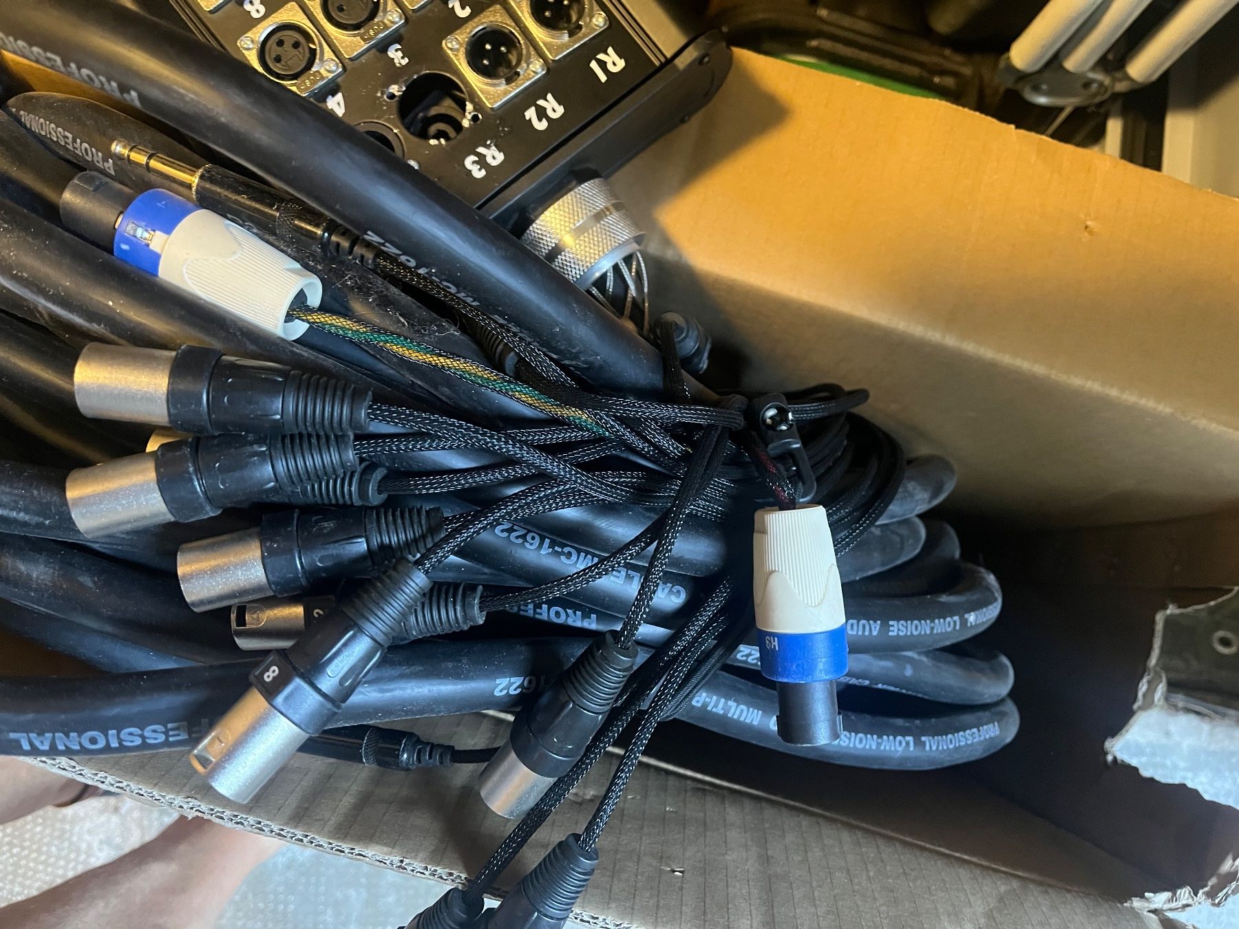 Cavi: Tonkabel mit 16 Eingängen – Usato da Basel venduto da andreabettini 1