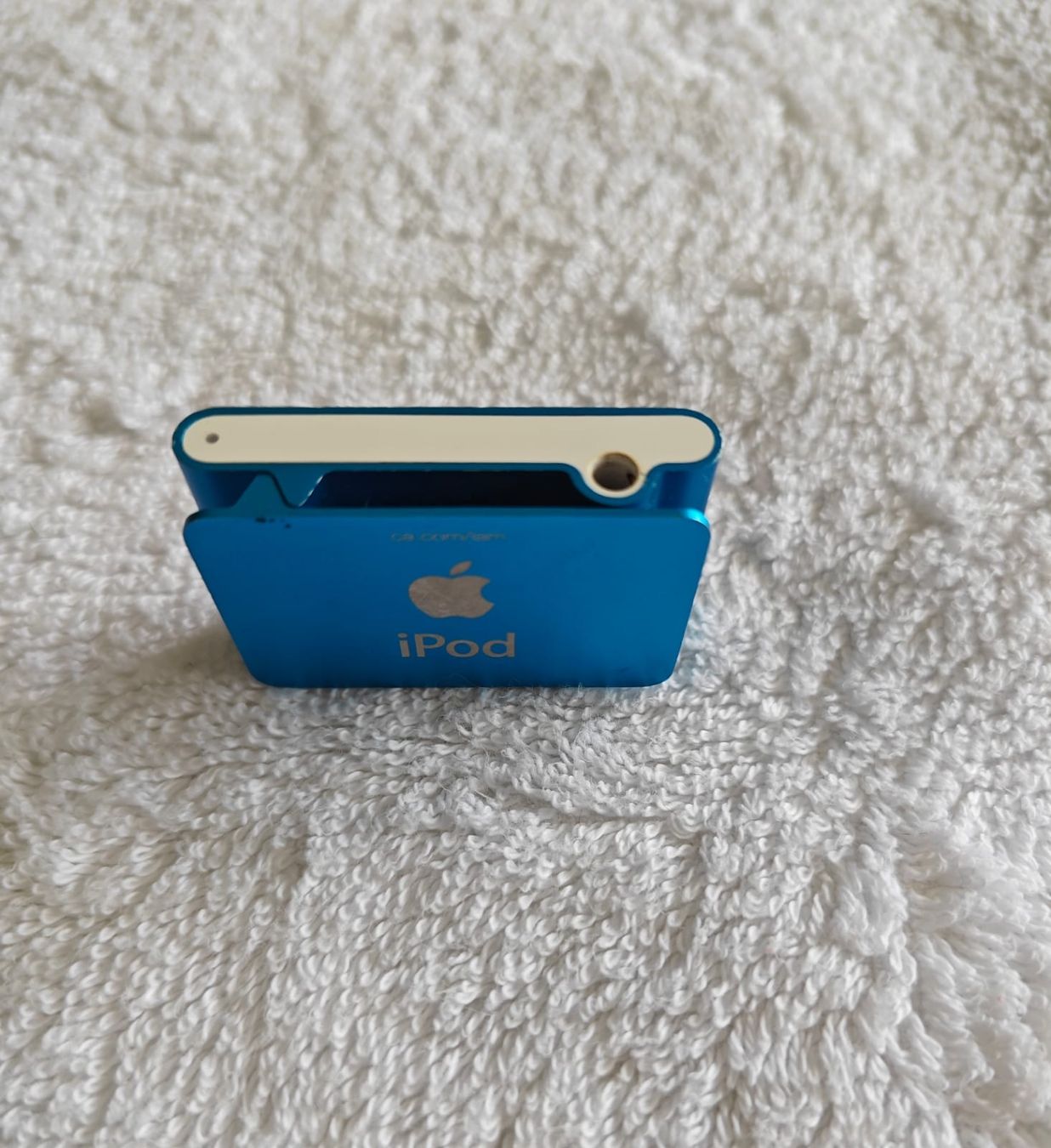 Apple Lettore multimediale portatile: Apple iPod shuffle 2 Generation -Digital Player -1 GB  – Usato da Zollikofen venduto da zar_j67f 2