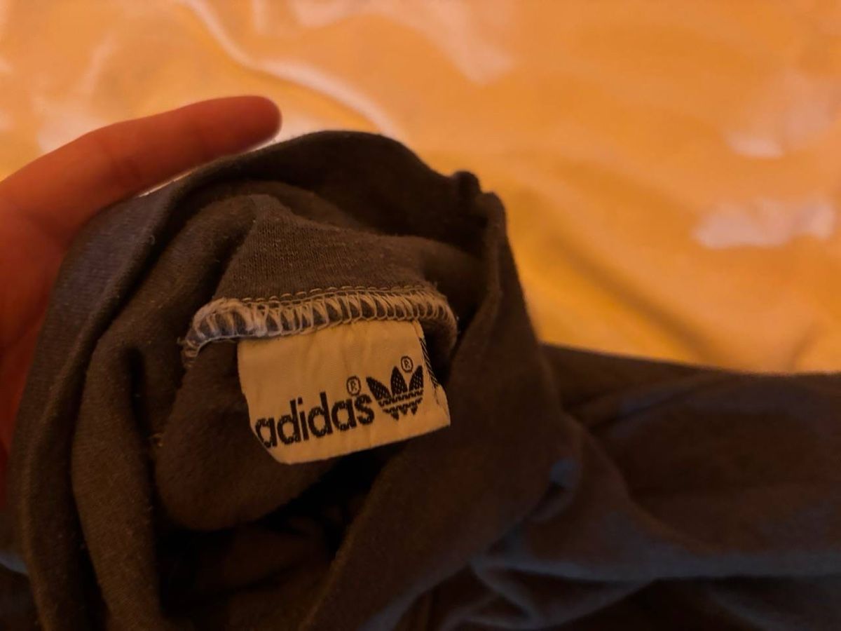 Adidas T-shirt: Adidas Shirt Langarm – Usato da Köniz venduto da Esmada 1