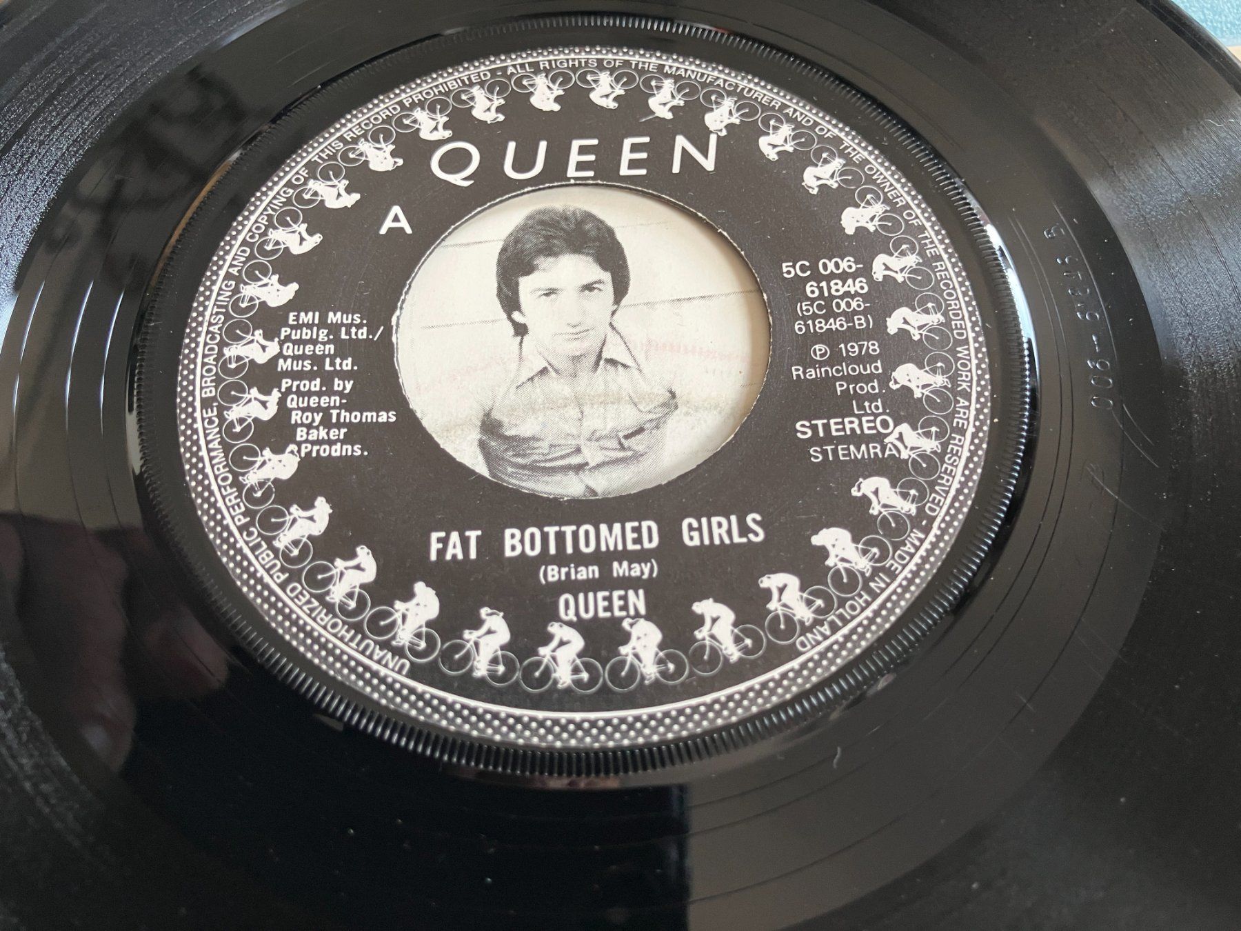 Dischi in vinile: Queen – Usato da Aarwangen venduto da Jukebox3 5