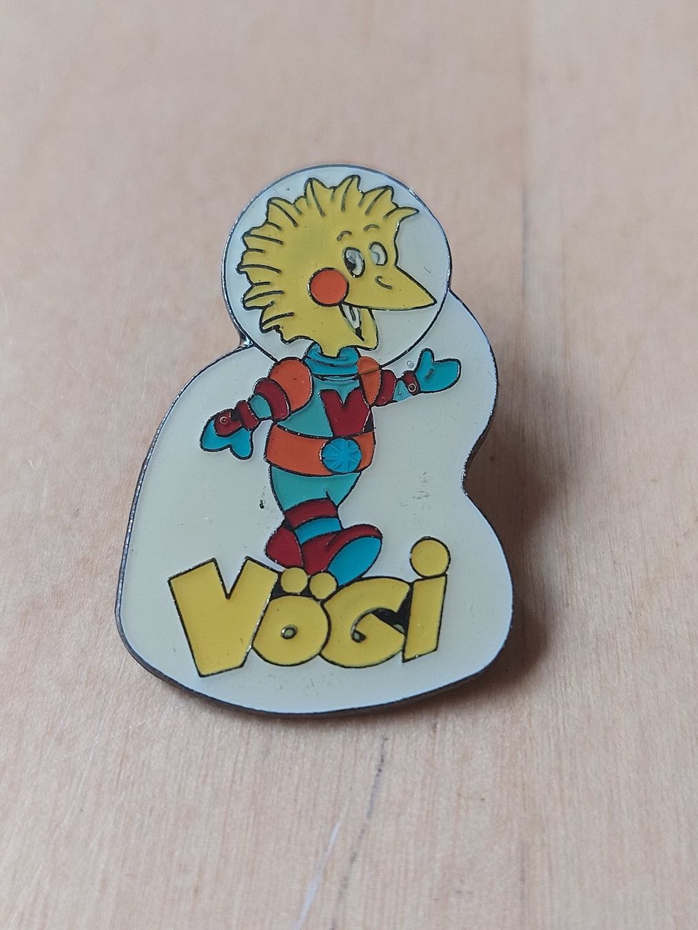 Placchette & Badge: 5 VÖGI - PIN – Usato da Gipf - Oberfrick venduto da Esnoopy 3