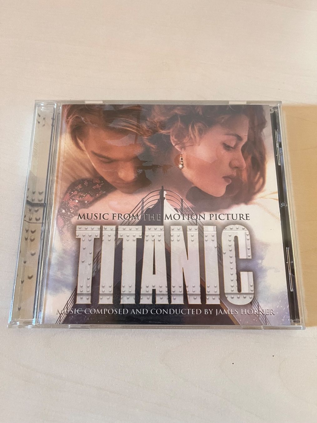 CD: SOUNDTRACK - Titanic – Usato da Bern venduto da Twin-Peaks