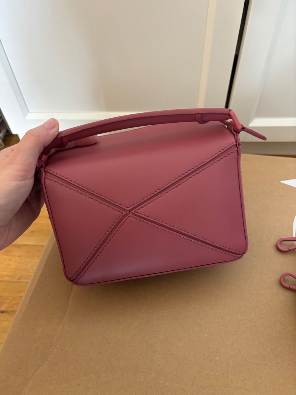 Loewe Taschen für Damen: Loewe Puzzle Mini Tasche, plumrose, Neuwertig – Neu (gemäss Beschreibung) aus Zürich von LittleRaiinbow 1