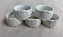 Lot de 5 ronds de serviette anciens- style Rocaille