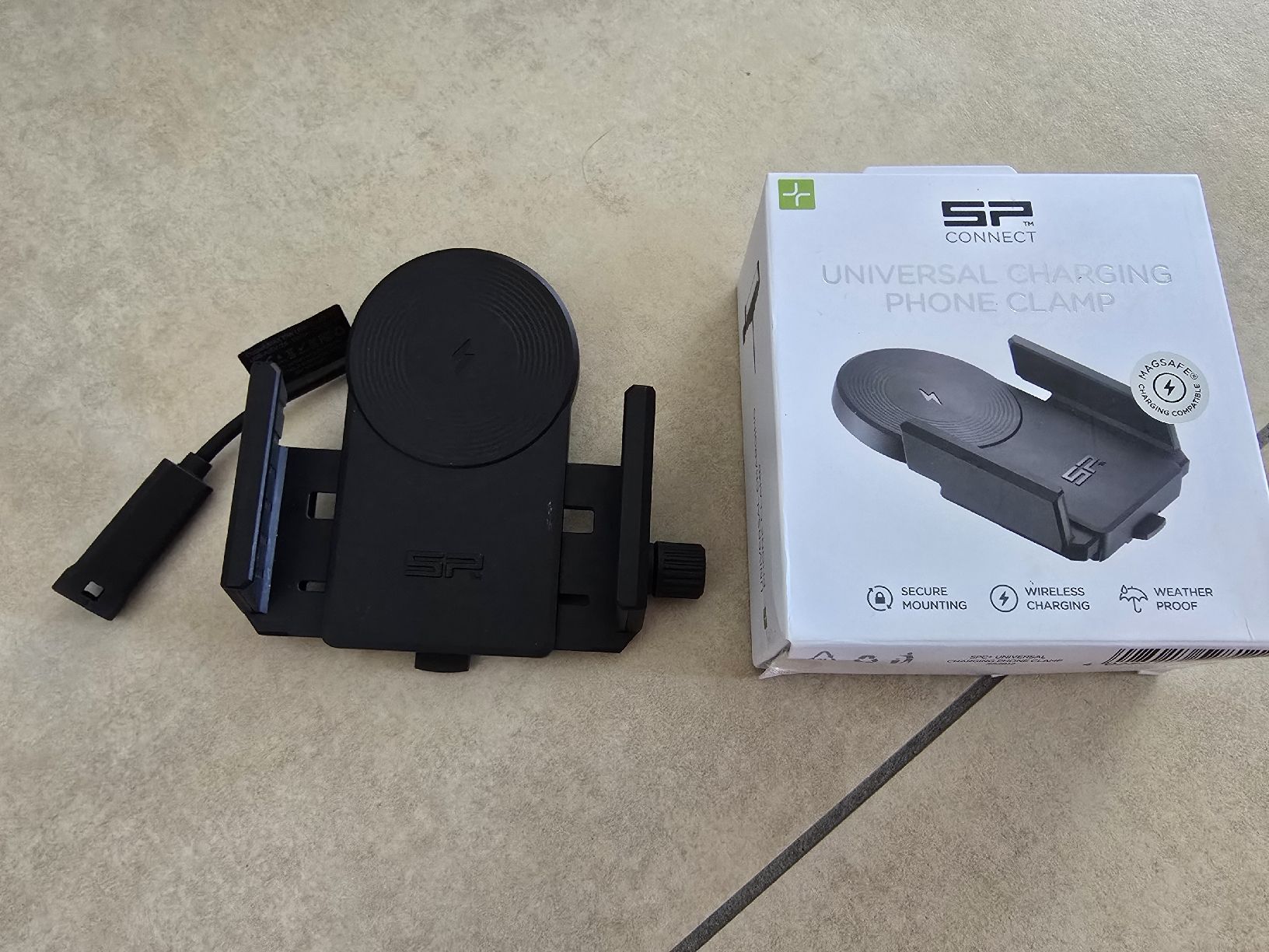 SP Connect Halterungen: Sp Connect Universal Charging Phone Clamp – Gebraucht aus Rickenbach b. Wil von VeryLovelyThings