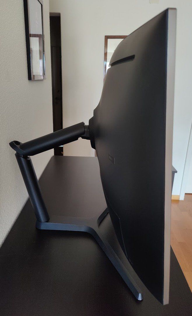 Monitor: Samsung 32" Monitor 2560 x 1440 Pixel – Usato da Zürich venduto da Best.Buy 2