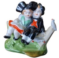 Porzellanfigur verliebtes Paar