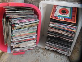 Ueber 300 Vinyl Singles 60er 80er gute Auswahl Konvolut