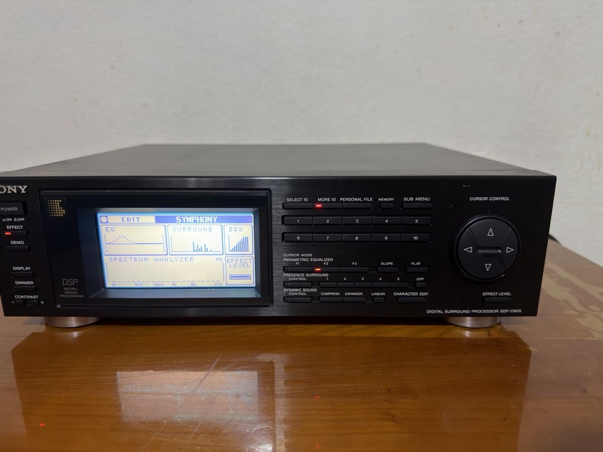 Sony Systèmes audio & multimédias: Sony Digital Surround Prozessor SDP-D905  – D'occasion à Zürich par semi16 6