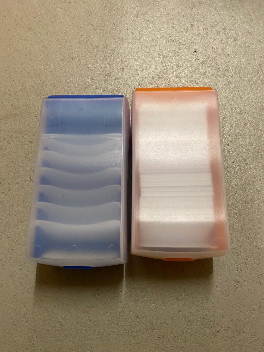 Behälter & Ähnliches: Kartenboxen Set Kunststoff blau orange gebraucht – Gebraucht aus Zürich von drummergirl98 1