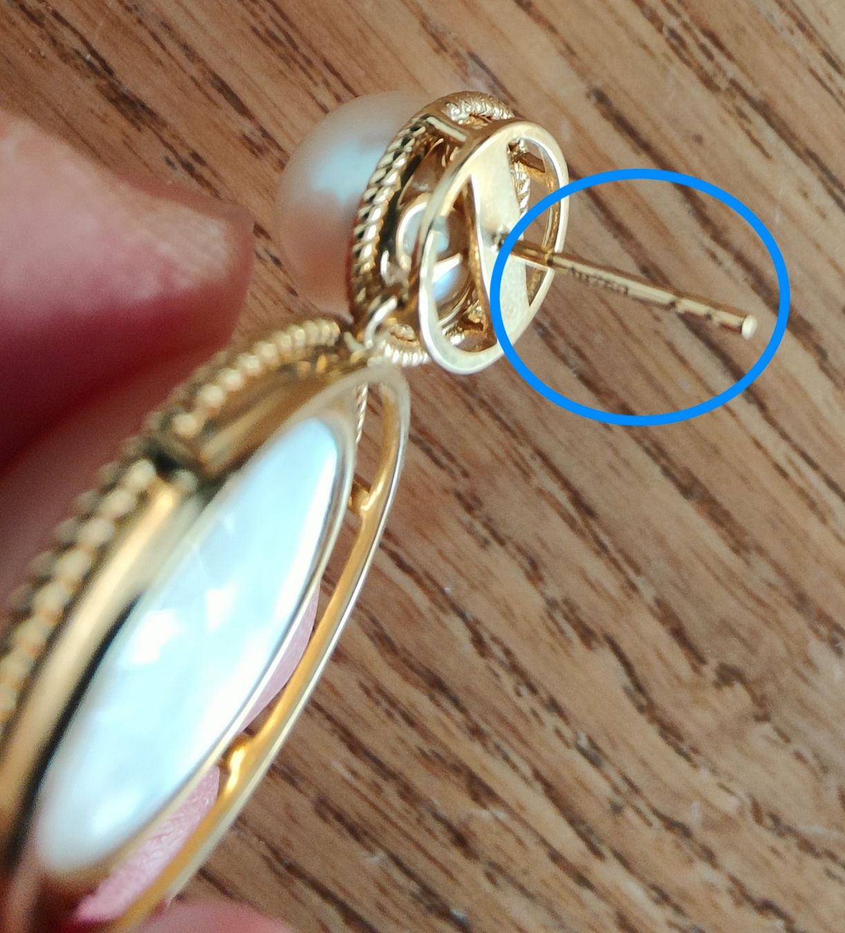 Ohrringe & -stecker: Mabé-Perle & Süsswasserperle Ohrstecker, 18K Gold – Neu und originalverpackt aus Rümlang von 21f 5