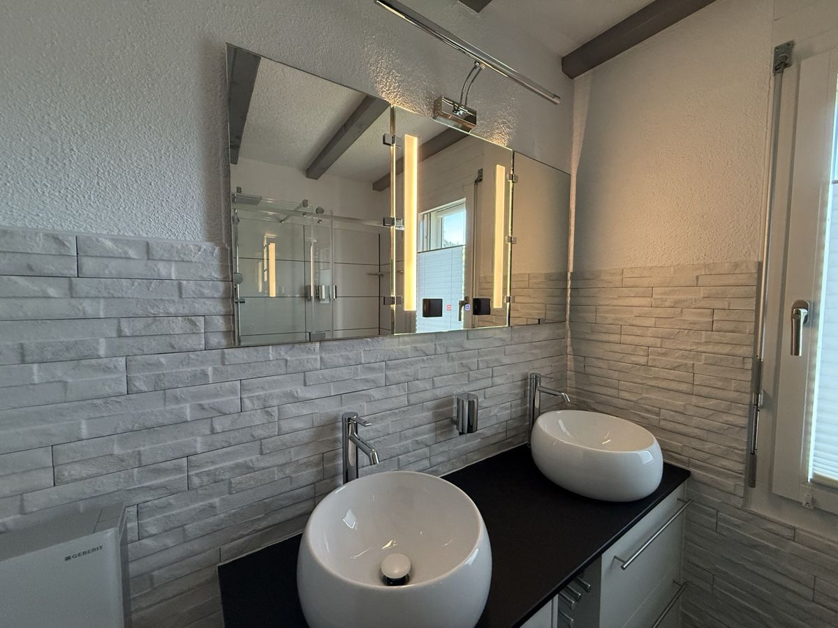 Mobili per bagno: Badezimmer: Lavabos, Armaturen inkl. – Usato da Embrach venduto da shila_03 6