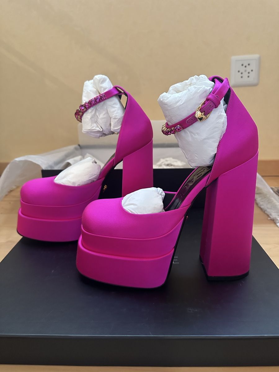 Versace Scarpe da donna: Versace Medusa Aevitas – Nuovo (secondo la descrizione) da Luzern venduto da ariazalea 2