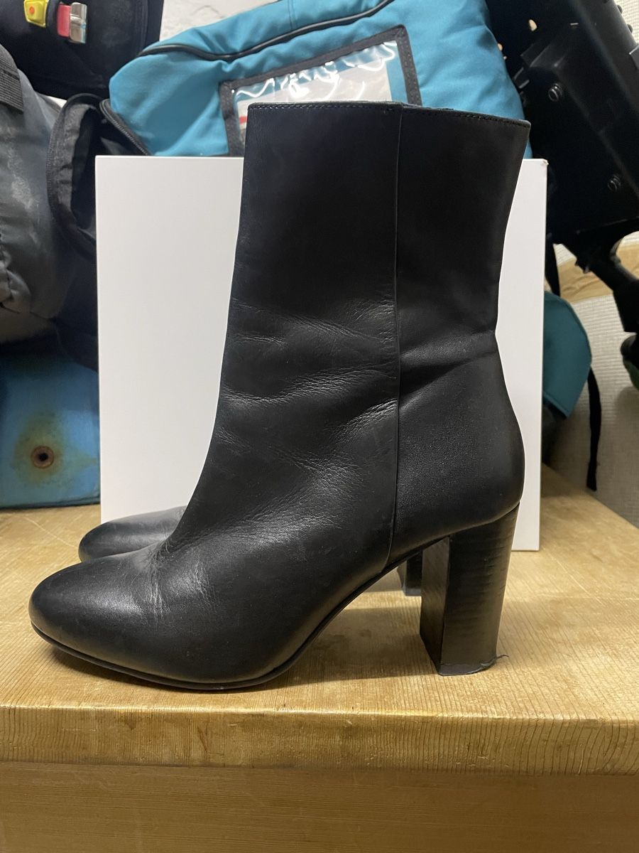 Benetton Scarpe da donna: Black Leather Benetton Boots Size 39  – Usato da Zürich venduto da Malwa 1